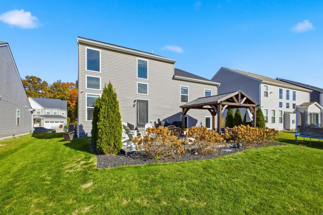 8197 Narrow Leaf Drive, Blacklick, OH 43004