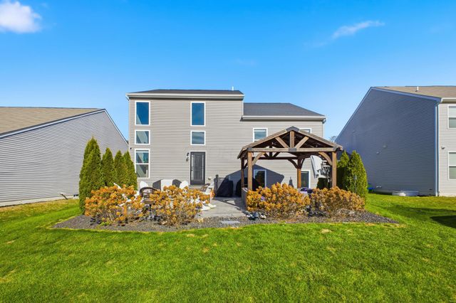 8197 Narrow Leaf Drive, Blacklick, OH 43004