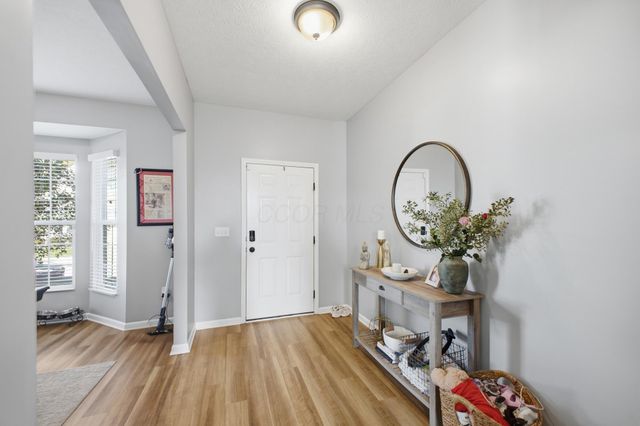 8197 Narrow Leaf Drive, Blacklick, OH 43004