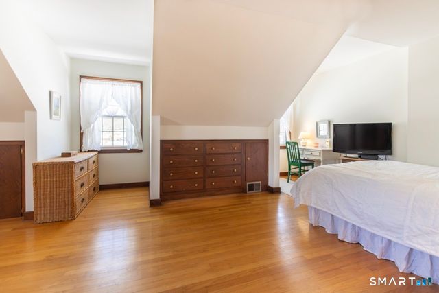 215 Fernwood Road, Trumbull, CT 06611