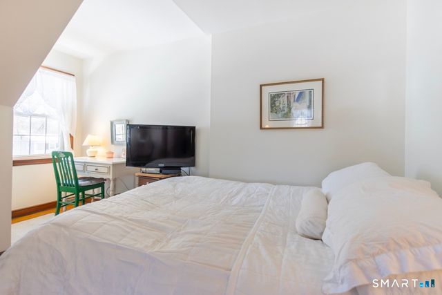 215 Fernwood Road, Trumbull, CT 06611