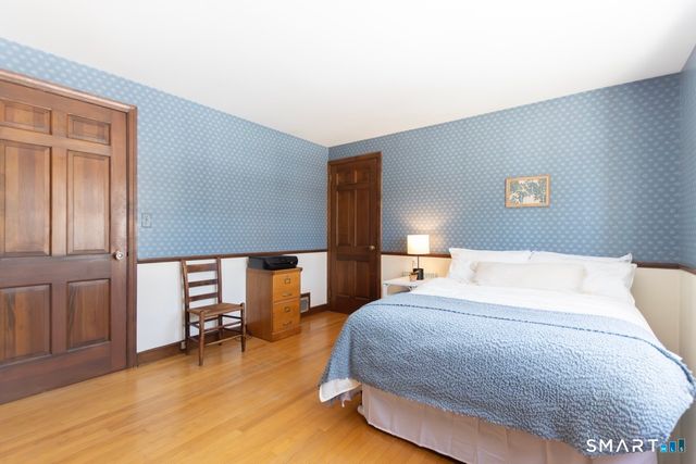 215 Fernwood Road, Trumbull, CT 06611