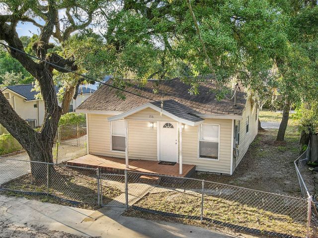 2116 E ELLICOTT STREET, Tampa, FL 33610