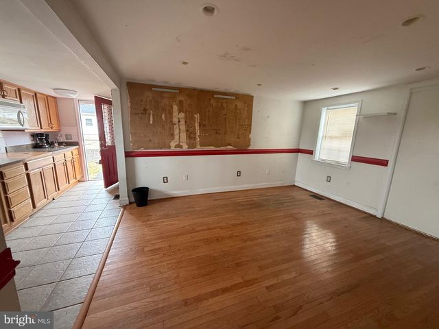 7306 BELAIR RD, Baltimore, MD 21206