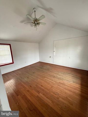 7306 BELAIR RD, Baltimore, MD 21206