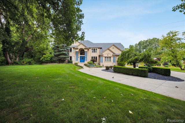 56764 Jewell Road, Shelby Charter Township, MI 48315