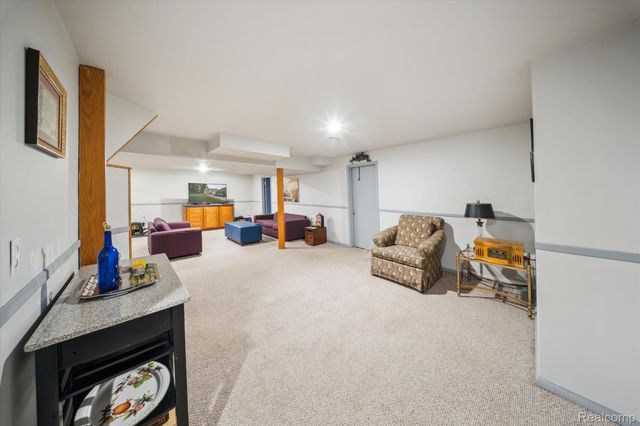 56764 Jewell Road, Shelby Charter Township, MI 48315