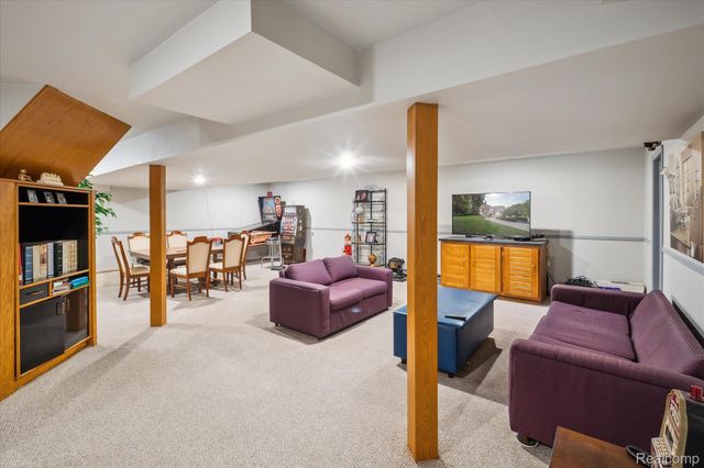 56764 Jewell Road, Shelby Charter Township, MI 48315