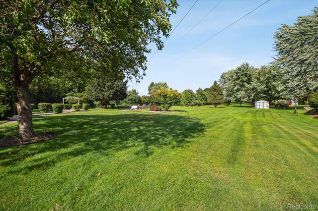 56764 Jewell Road, Shelby Charter Township, MI 48315