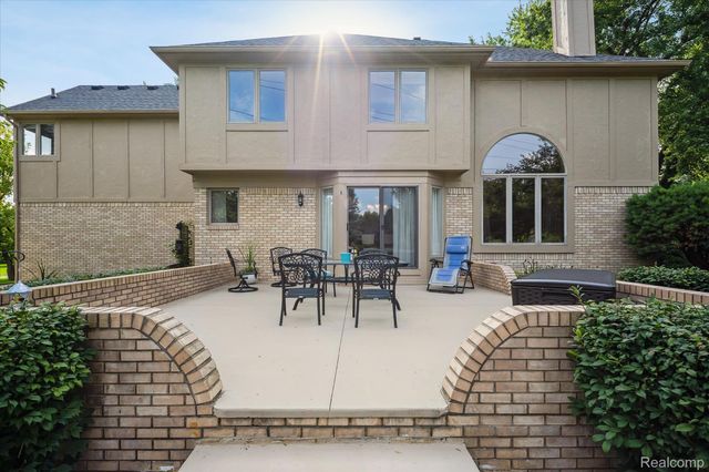 56764 Jewell Road, Shelby Charter Township, MI 48315