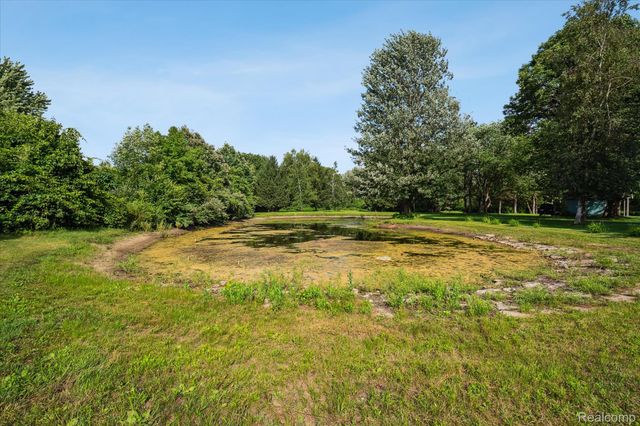 56764 Jewell Road, Shelby Charter Township, MI 48315