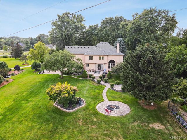 56764 Jewell Road, Shelby Charter Township, MI 48315