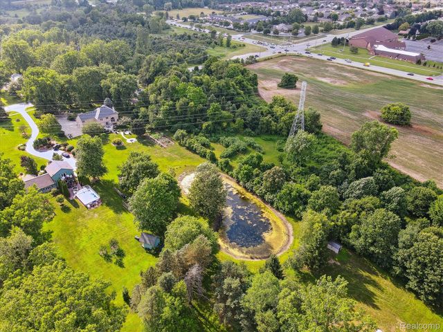 56764 Jewell Road, Shelby Charter Township, MI 48315