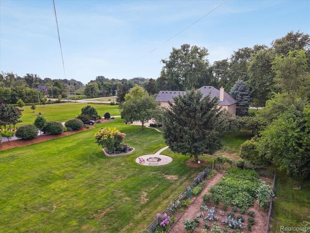 56764 Jewell Road, Shelby Charter Township, MI 48315