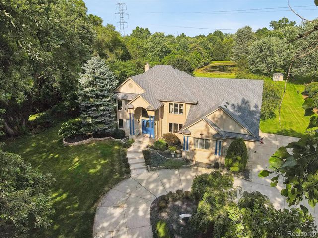 56764 Jewell Road, Shelby Charter Township, MI 48315