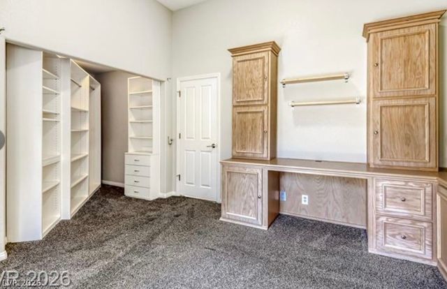 8243 Round Hills Circle, Las Vegas, NV 89113