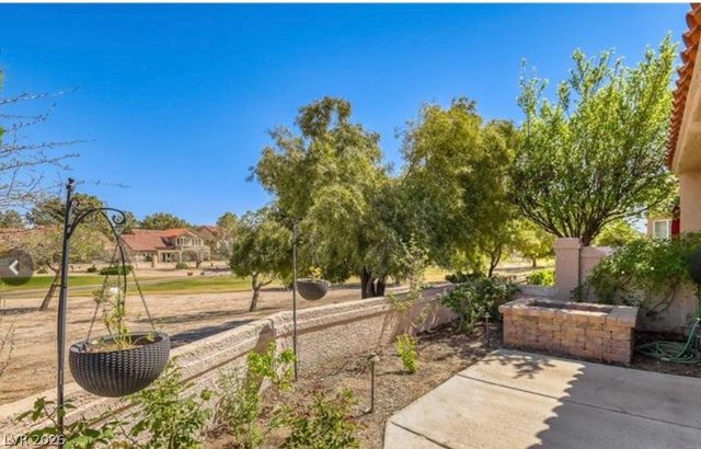 8243 Round Hills Circle, Las Vegas, NV 89113