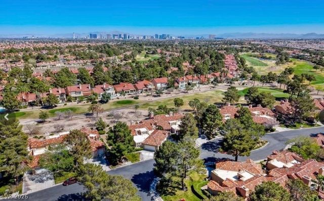 8243 Round Hills Circle, Las Vegas, NV 89113