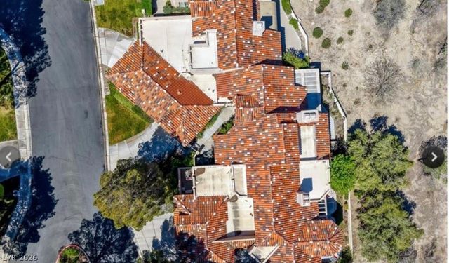 8243 Round Hills Circle, Las Vegas, NV 89113