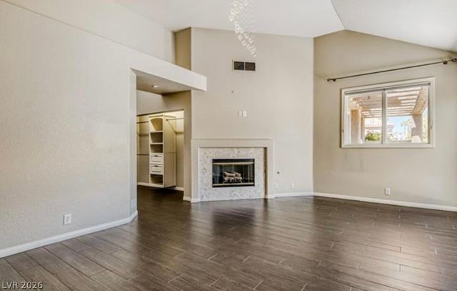 8243 Round Hills Circle, Las Vegas, NV 89113