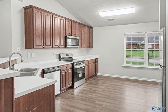 2404 Slatemill Drive SW, Huntsville, AL 35803