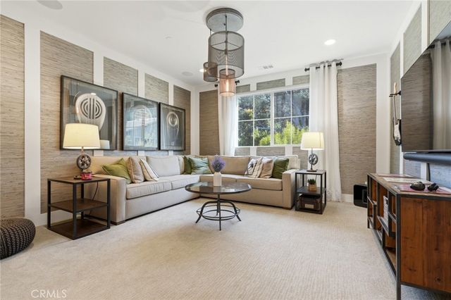 8304 Mariposa Court, West Hills, CA 91304