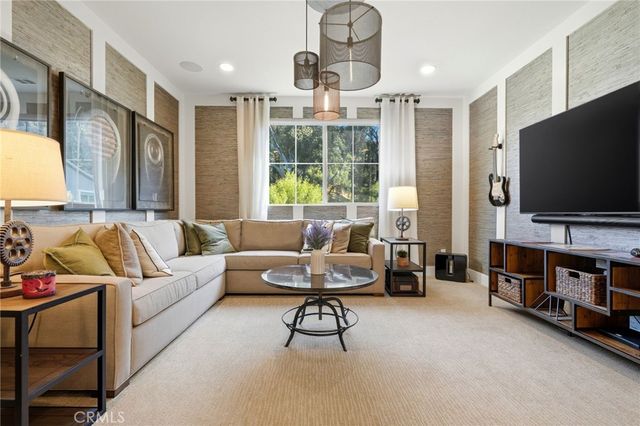 8304 Mariposa Court, West Hills, CA 91304