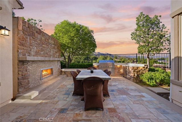 8304 Mariposa Court, West Hills, CA 91304