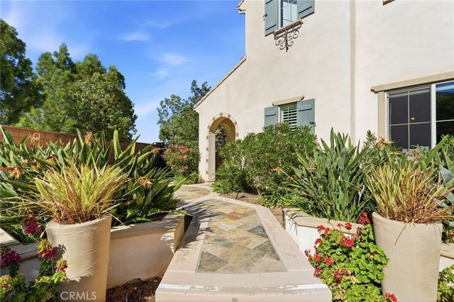 8304 Mariposa Court, West Hills, CA 91304