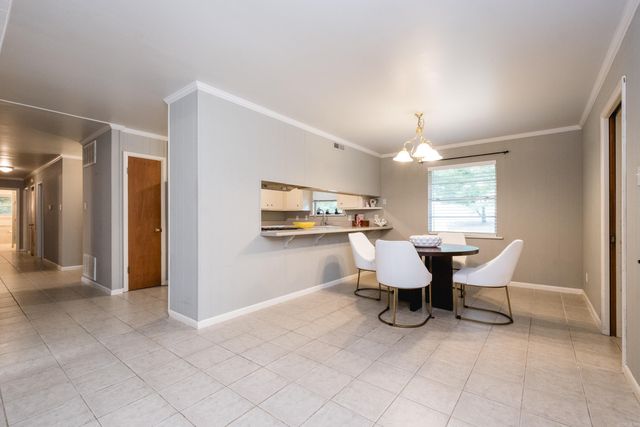 75 Indian Trail, Little Rock, AR 72227