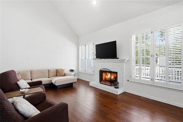 1032 Chippendale Trail SW, Marietta, GA 30064