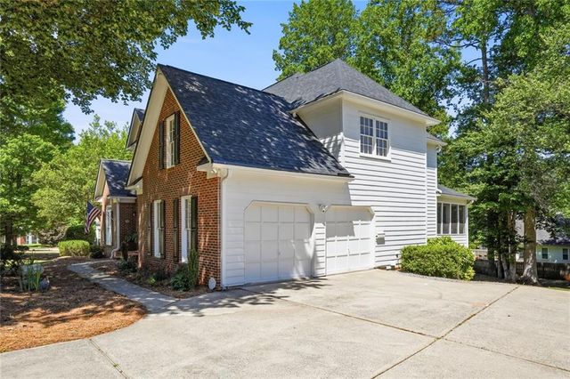 1032 Chippendale Trail SW, Marietta, GA 30064