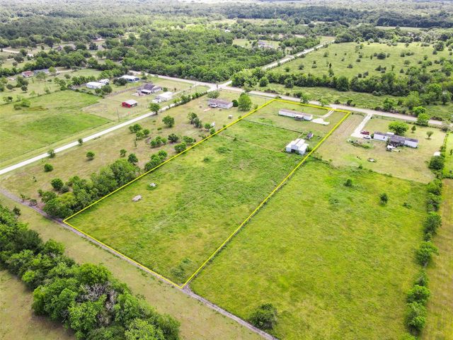 9860 County Road 200, Alvin, TX 77511