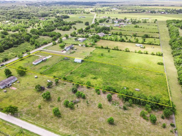 9860 County Road 200, Alvin, TX 77511