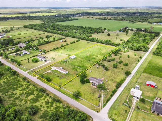 9860 County Road 200, Alvin, TX 77511