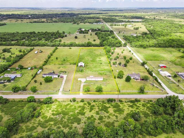 9860 County Road 200, Alvin, TX 77511