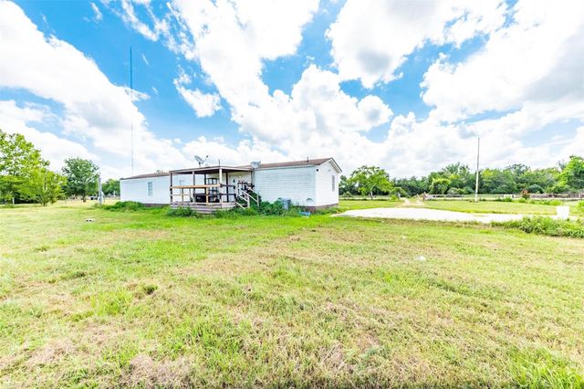 9860 County Road 200, Alvin, TX 77511