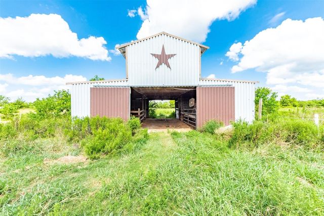 9860 County Road 200, Alvin, TX 77511