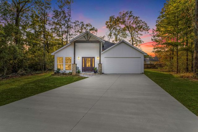 112 Glen Haven, Livingston, TX 77351