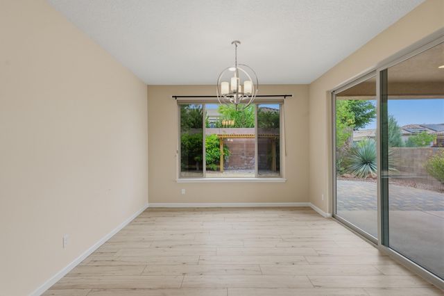 9340 Bear Lake Way NW, Albuquerque, NM 87120