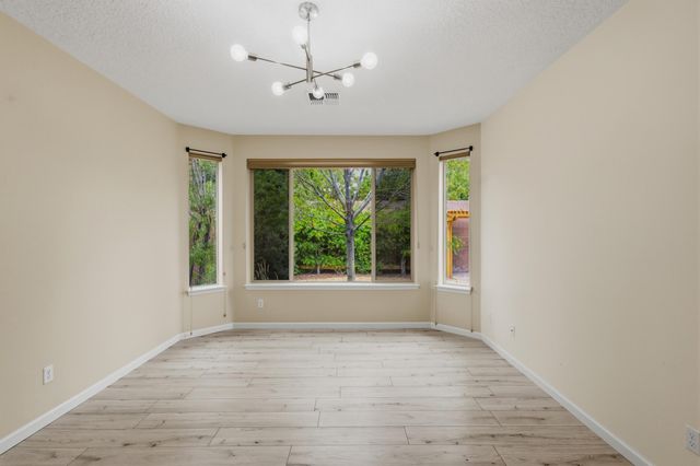 9340 Bear Lake Way NW, Albuquerque, NM 87120