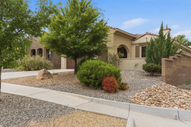 9340 Bear Lake Way NW, Albuquerque, NM 87120