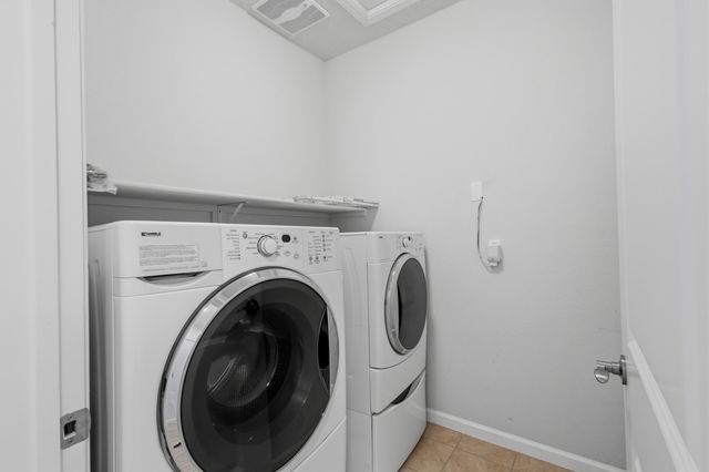 9340 Bear Lake Way NW, Albuquerque, NM 87120