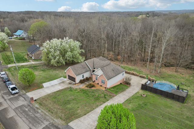 2994 Jarrell Ridge Farms Rd, Clarksville, TN 37043