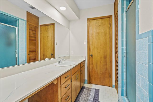 412 Commanche Trail, Wallisville, TX 77597