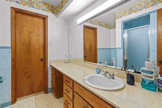 412 Commanche Trail, Wallisville, TX 77597