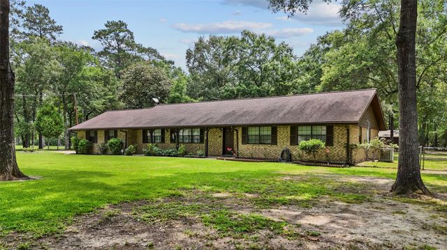 412 Commanche Trail, Wallisville, TX 77597