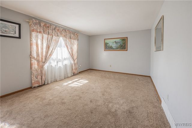 7137 Lake Road, Newfane, NY 14008