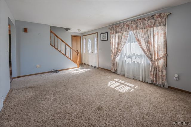 7137 Lake Road, Newfane, NY 14008