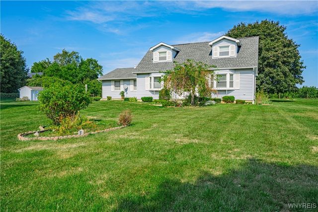 7137 Lake Road, Newfane, NY 14008